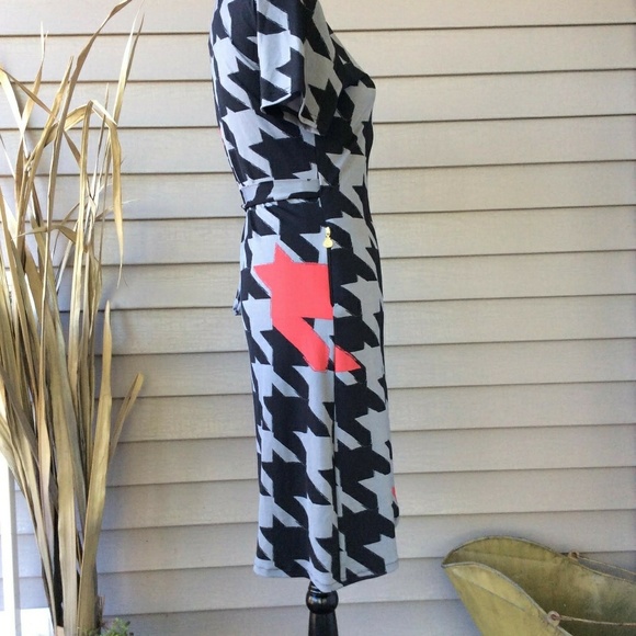 1 LEFT! NWT Houndstooth Wrap Dress - Picture 2 of 5